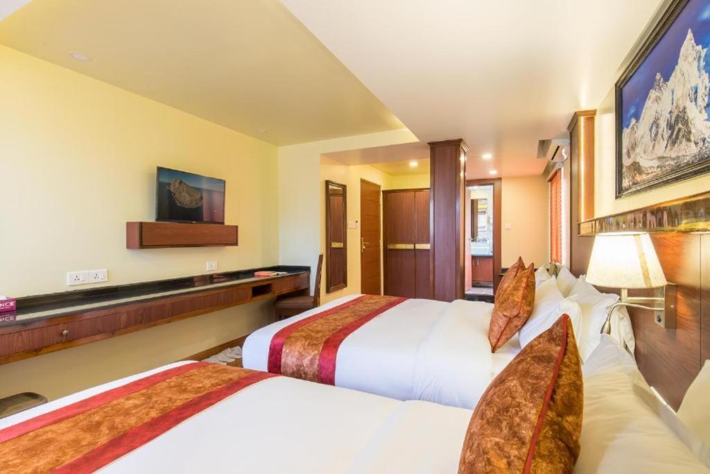 Hotel Infinity International Near Igi Airport Нью-Делі Екстер'єр фото